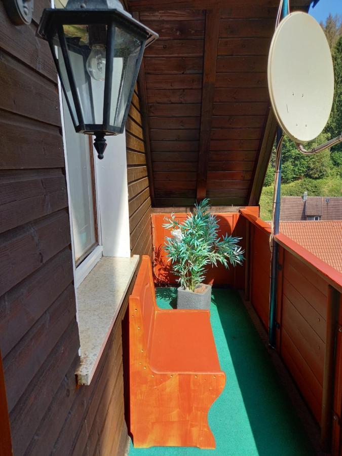Fehrenbach Monteurwohnung Aroba מראה חיצוני תמונה