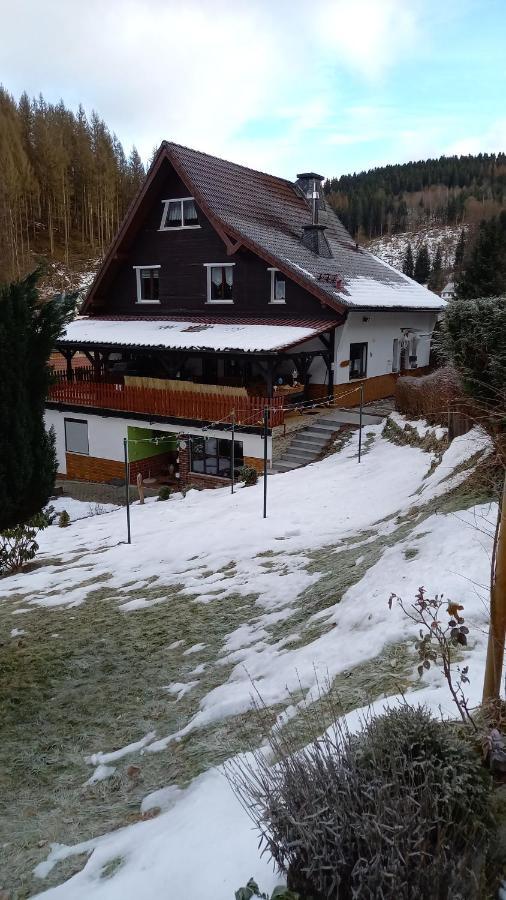 Fehrenbach Monteurwohnung Aroba מראה חיצוני תמונה