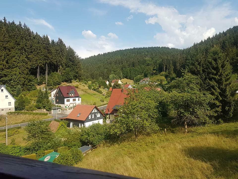Fehrenbach Monteurwohnung Aroba מראה חיצוני תמונה